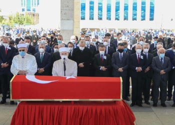 Yıldırım Akbulut son yolculuğuna uğurlandı