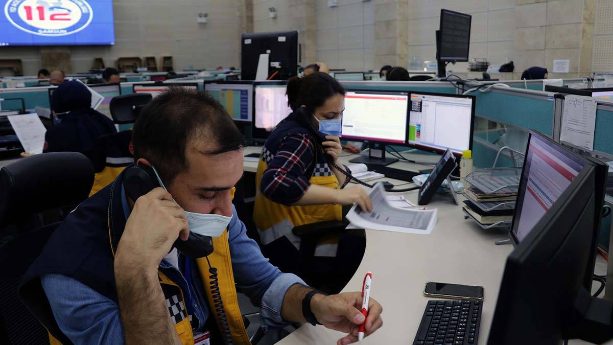 112 sağlık görevlileri zor anlar yaşıyor