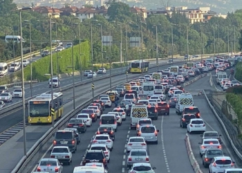 15 Temmuz Şehitler Köprüsü'nde trafik yoğunluğu