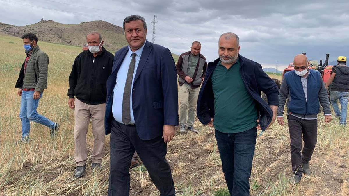 Kuraklık çiftçiyi kuruttu