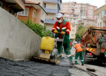 Renkli desenli asfalt kaldırımlar yaygınlaşıyor