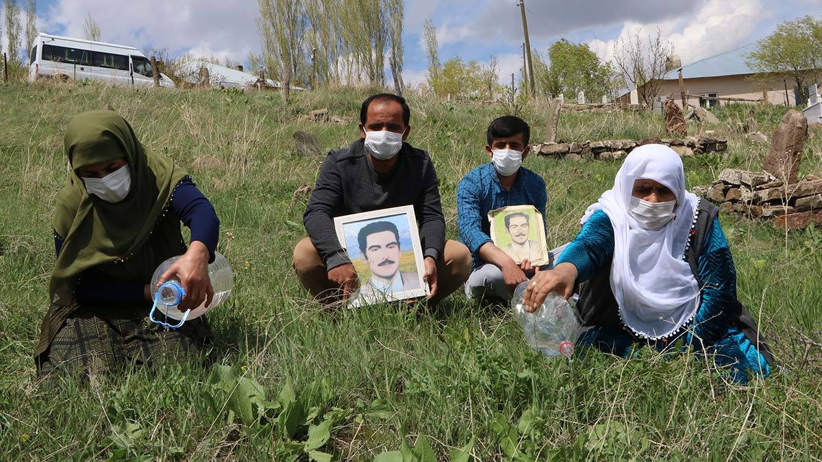 İstanbul'da 1977 yılında vatani görevini yaparken, trafik kazasında hayatını kaybeden Ömer Dalmaz, 44 yıl sonra şehit kabul edildi. 