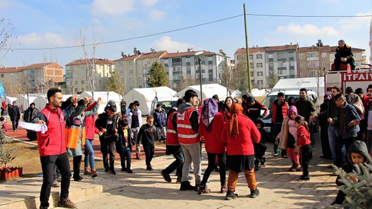 Gönüllülük ülkemizde pandemiden önce ve pandemiden sonra olarak incelemek doğru daha doğru olur.