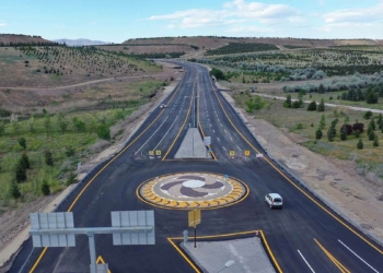6 şeritten oluşan bağlantı yolu trafiğe açıldı