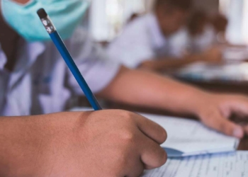 İlkokul 4 ve ortaokulda sınav tercihe bırakıldı