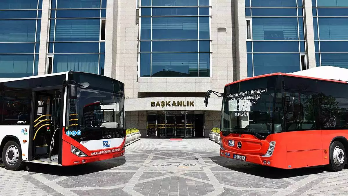 Ankara büyükşehir belediye başkanı mansur yavaş’ın, başkent'e yeni otobüs alımına yönelik ısrarlı mücadelesi sonuç verdi.