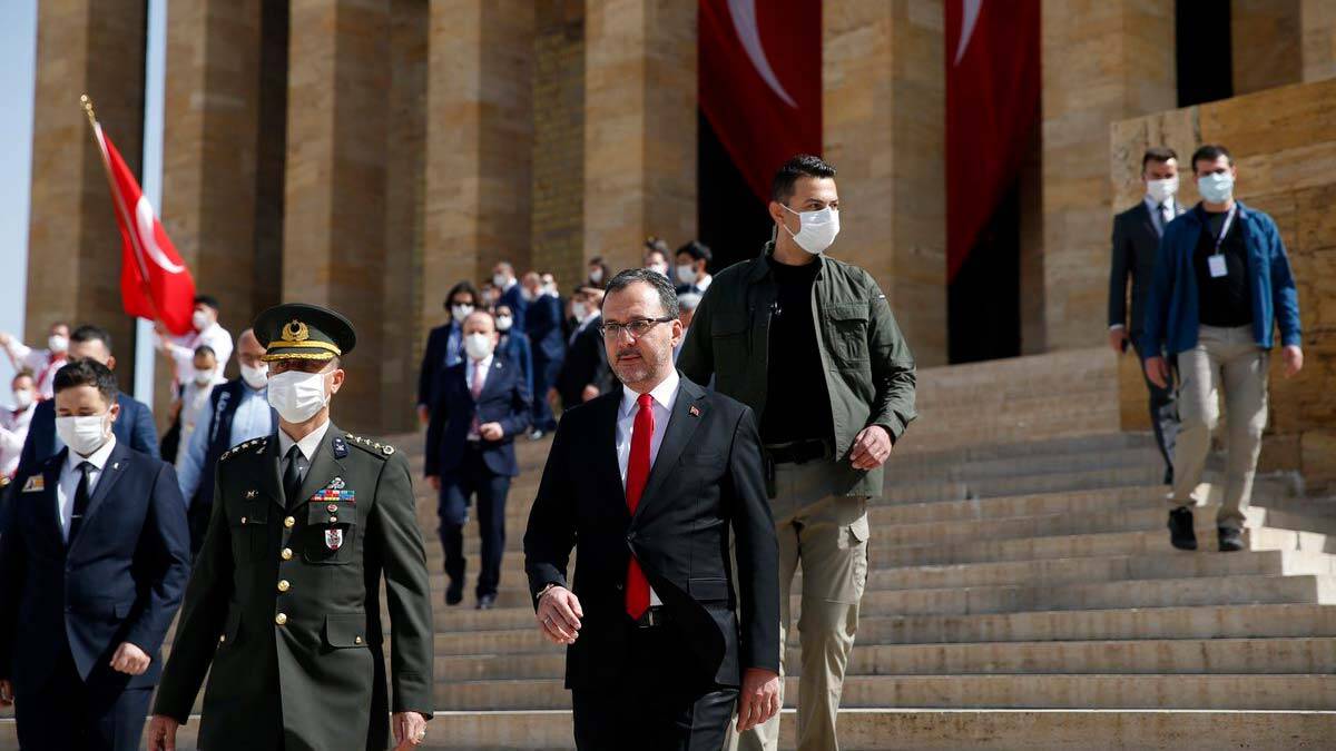 Anıtkabir'de 19 Mayıs töreni