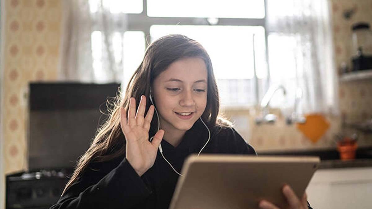 Uzaktan eğitime ara