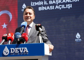 Babacan'dan İzmir'den Yassıada mesajı