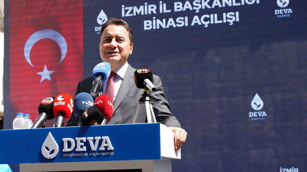Babacan'dan İzmir'den Yassıada mesajı