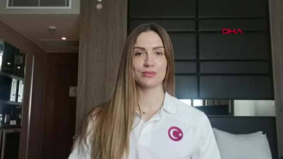 Mustafa Kemal Atatürk ve silah arkadaşlarını rahmetle andıklarını söylediler.