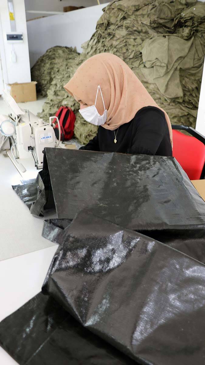 ABD'ye 1.5 milyon ceset torbası ihracatı