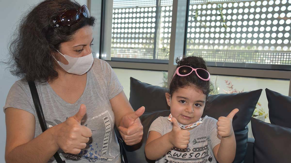 Ada Yavuz’un ayağında 4 aylıkken kötü huylu tümör tespit edilmişti geçirdiği operasyonla Ada'nın ayağı ampute edilmekten kurtarıldı.