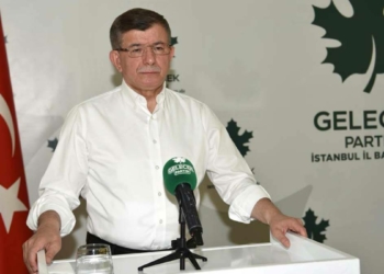 Davutoğlu Temiz Siyaset kampanyası başlattı