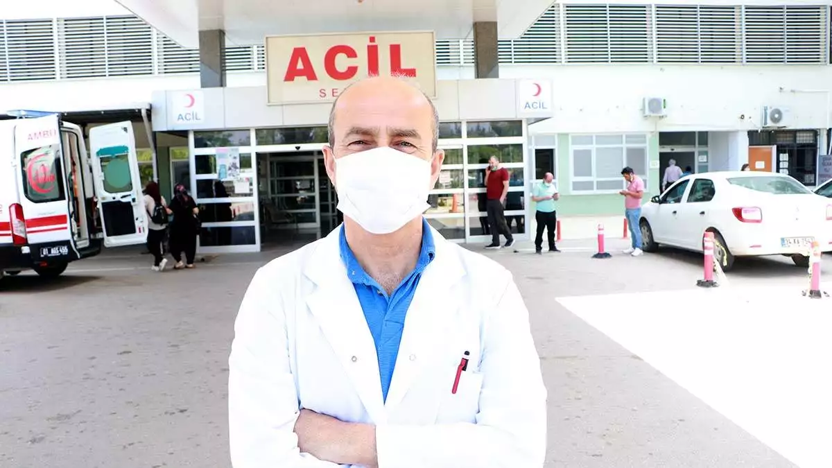 Prof. Dr. Ahmet sebe, havaların ısınmasıyla kene ısırması, akrep ve yılan sokması gibi nedenlerle acil servislere başvuruların arttığını söyledi.