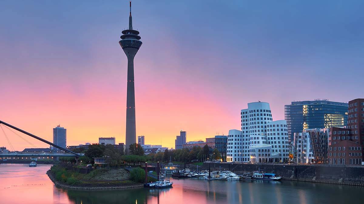 Türk Hava Yolları ve Lufthansa’nın ortak kuruluşu SunExpress, 2021 yaz sezonunda Anadolu'dan Avrupa'ya 5 yeni uçuş rotası eklediğini duyurdu.