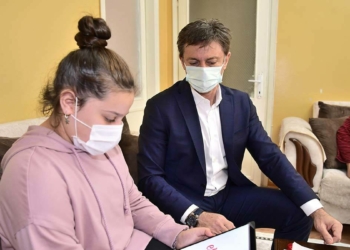 Bahçelievler'de öğrencilere ücretsiz tablet