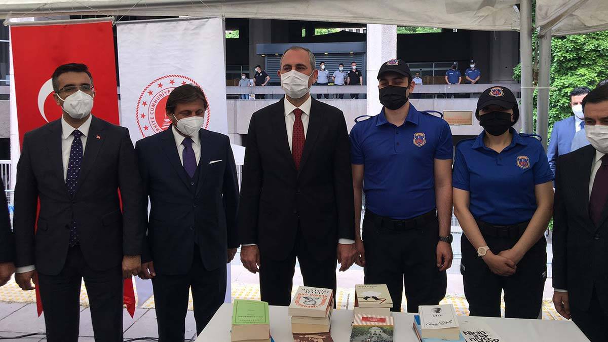 Ceza infaz kurumları için kitap bağış kampanyası