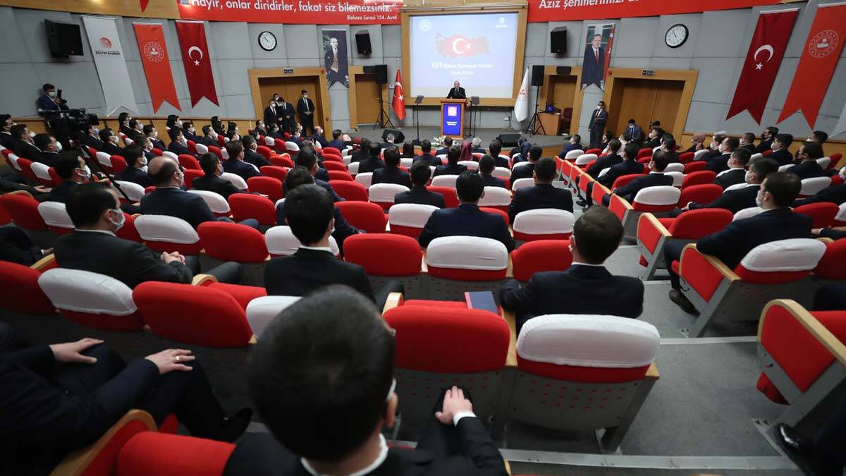 Terörle mücadelede dünyaya ders veriyoruz