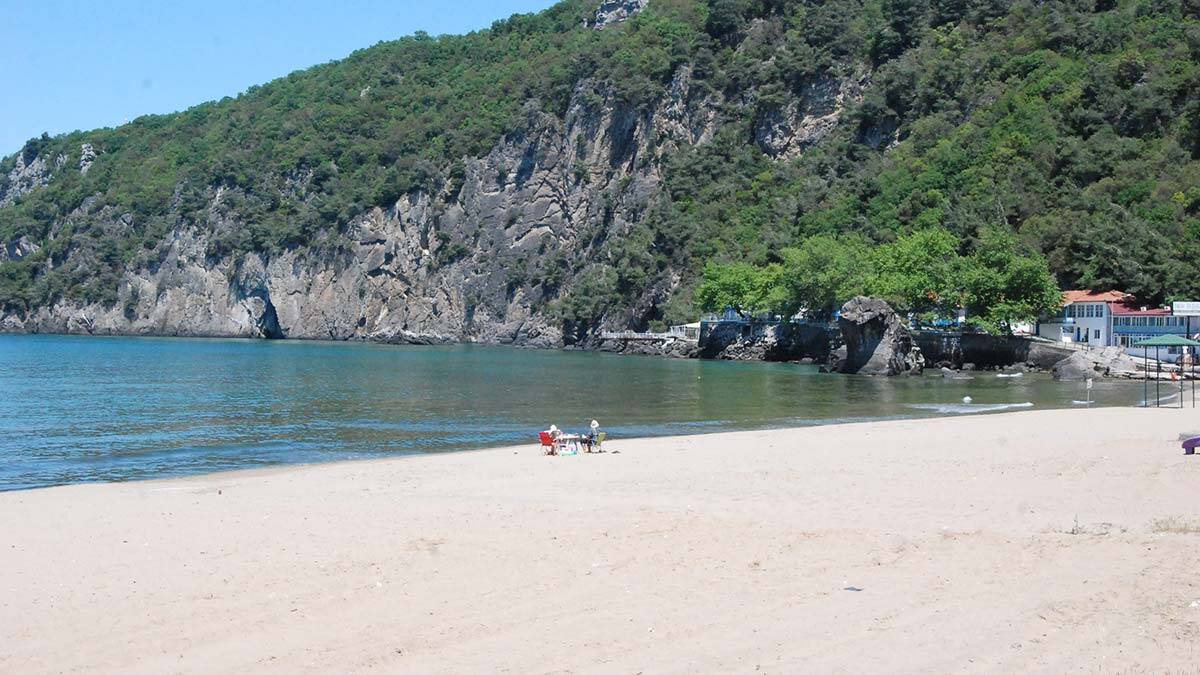 İnkum plajında 3 bölge mavi bayrak aldı