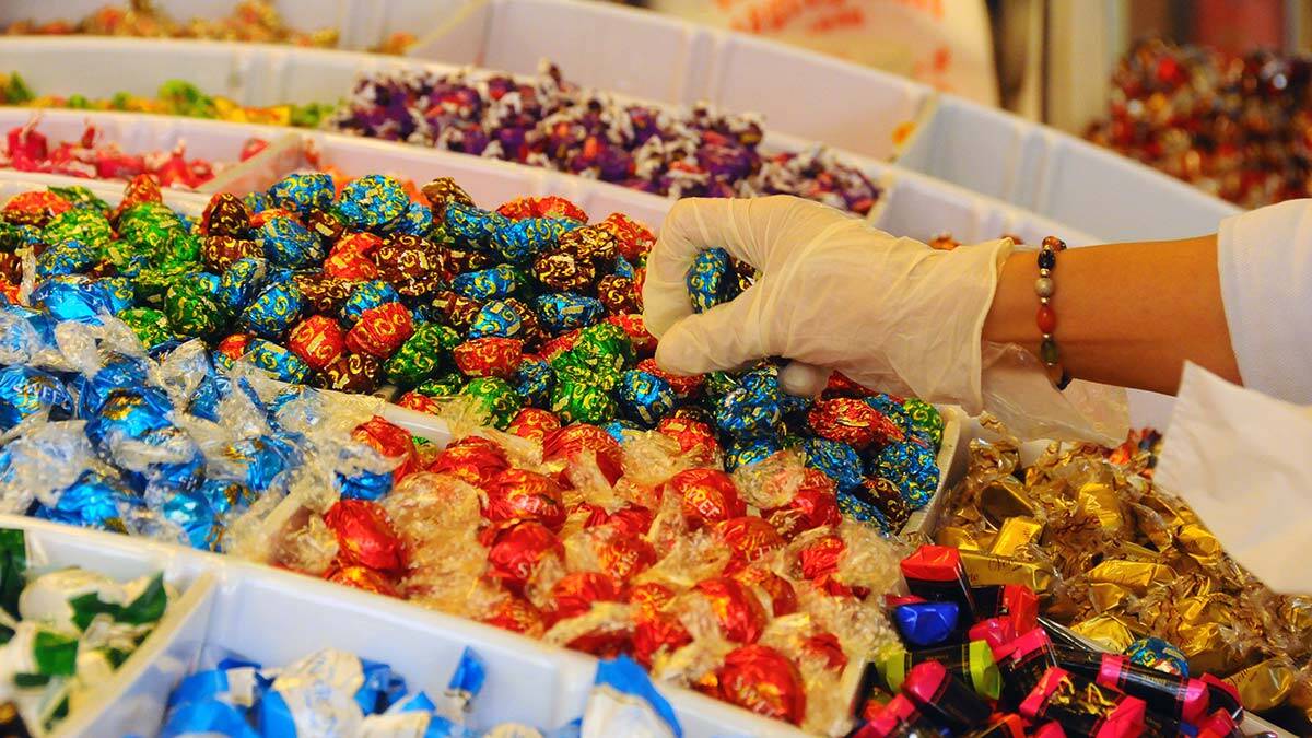 Prof. Dr. Halim Hattat, bayramda tatlı tüketiminin arttığına dikkat çekerek, şeker hastalığının neden olduğu cinsel sağlık sorunları hakkında bilgi verdi.