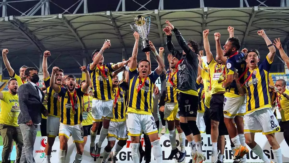 Buca'da 11 yıllık kupa hasreti sona erdi