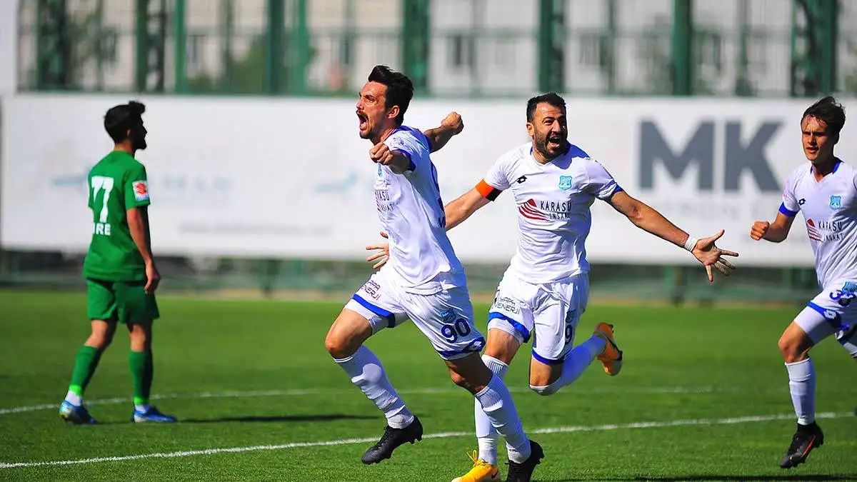 Bursa yıldırımspor finale kenetlendi