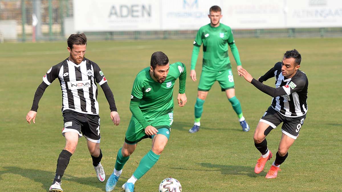 Bursa Yıldırımspor, Misli.com 3'üncü Lig Play-Off Yarı Final turunun ilk maçında deplasmanda 68 Aksaray Belediye Spor ile karşılaşacak.