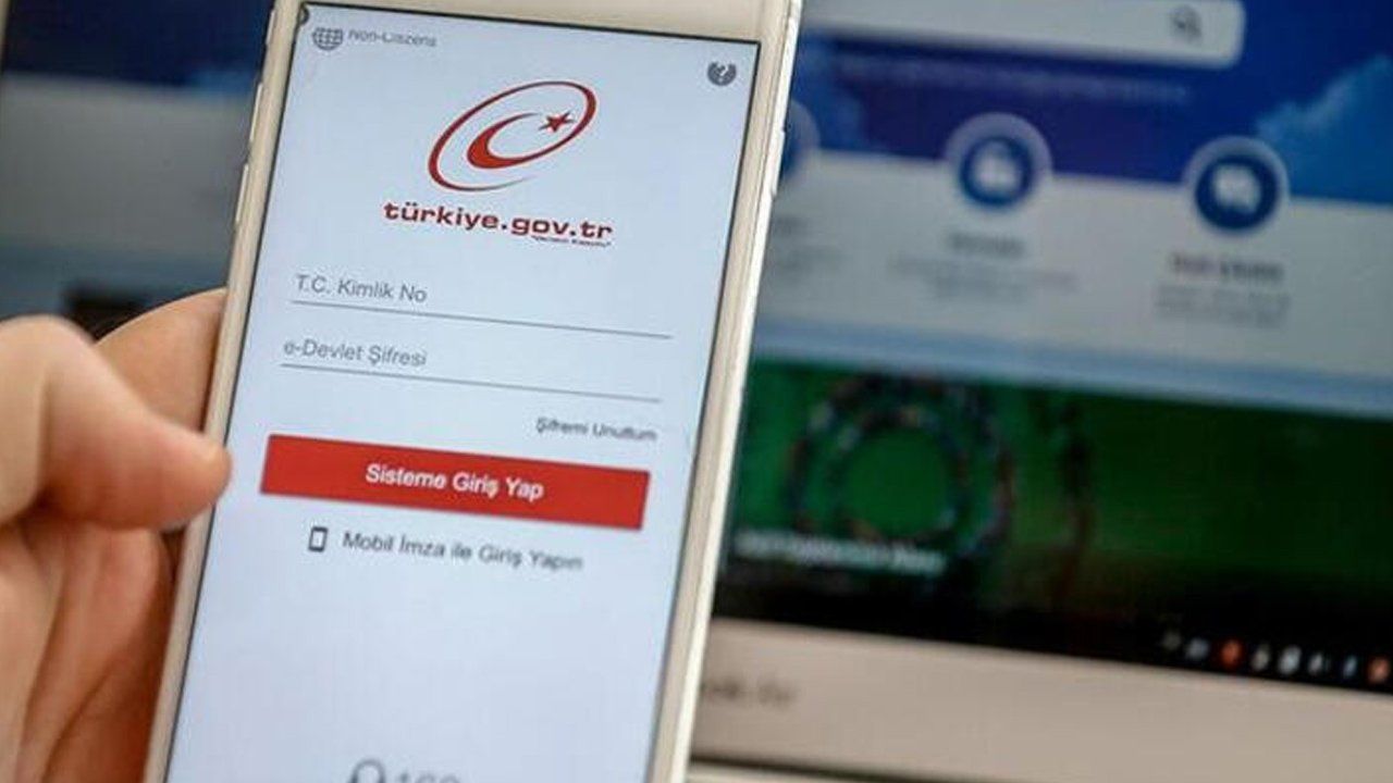 e- başvuru üzerinden 697 bin 599 kişiye çalışma izni