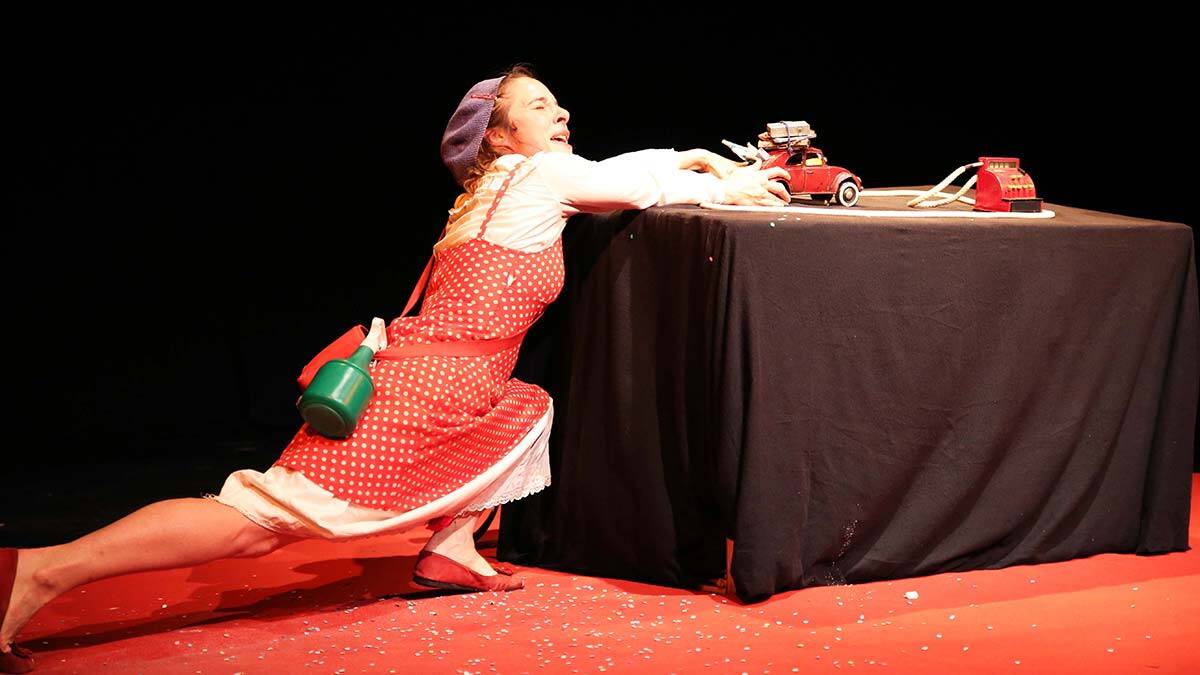 Gençlik Tiyatroları Festivali Çevrimiçi etkinliği