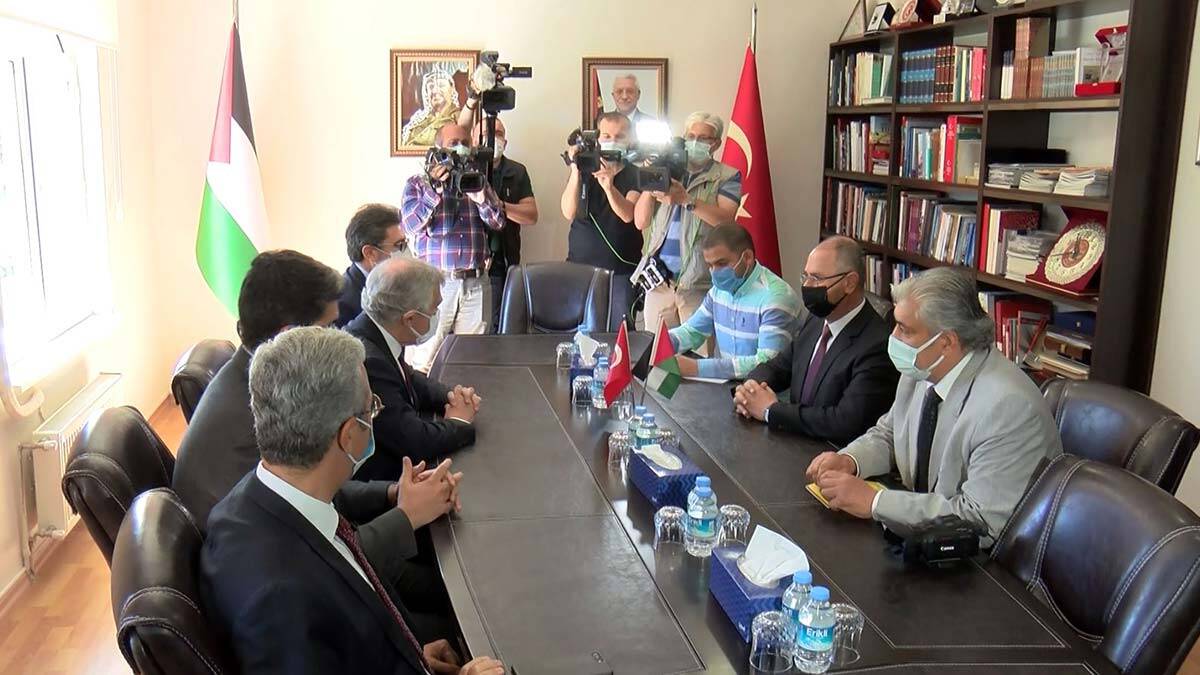 CHP'den Filistin Büyükelçiliği'ne taziye ziyareti