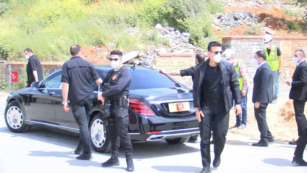 Erdoğan inşaat işçilerini selamladı