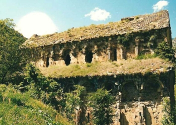 Definecilerin talan ettiği manastır restore edilecek