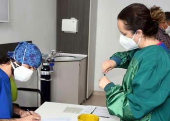 Koronavirüs aşısı öncesi ve sonrası 6 saat uyuyun