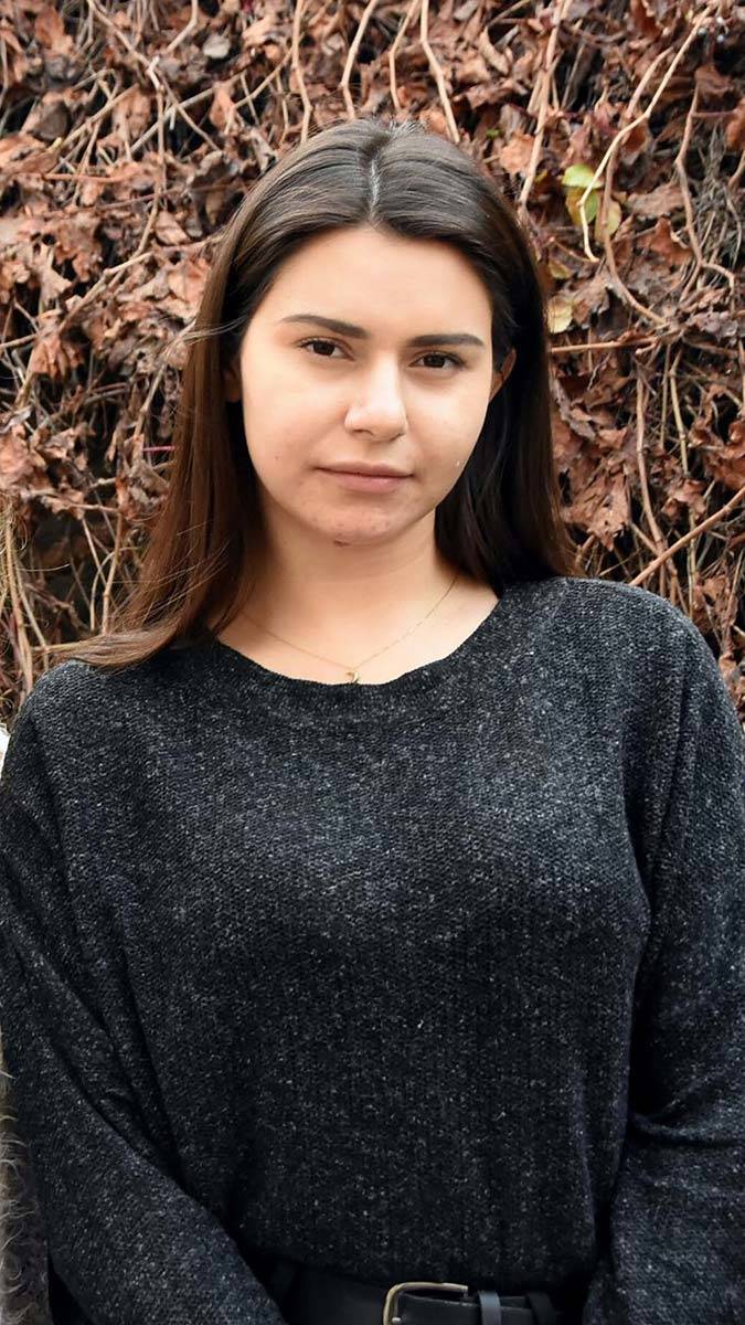 Terastan düşen Derya; Dengem şaştı düştüm