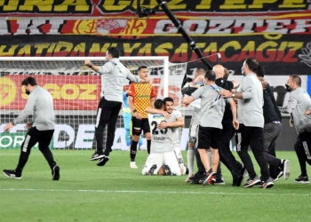 Beşiktaşlı futbolculardan şampiyonluk mesajları