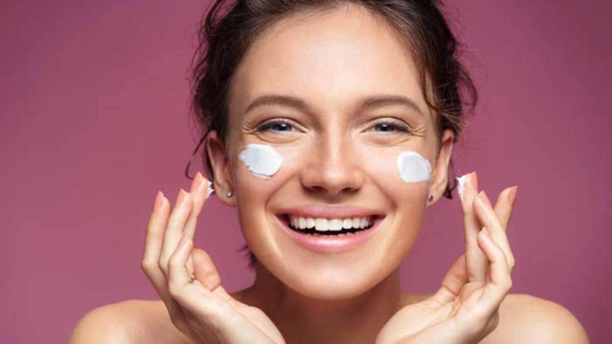 Güneşe çıkarken mutlaka güneş koruyucu sürülmeli