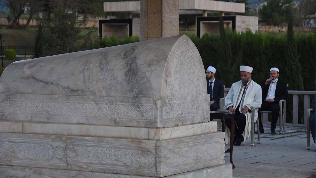 Yunus Emre ölümünün 700'üncü yılında anıldı