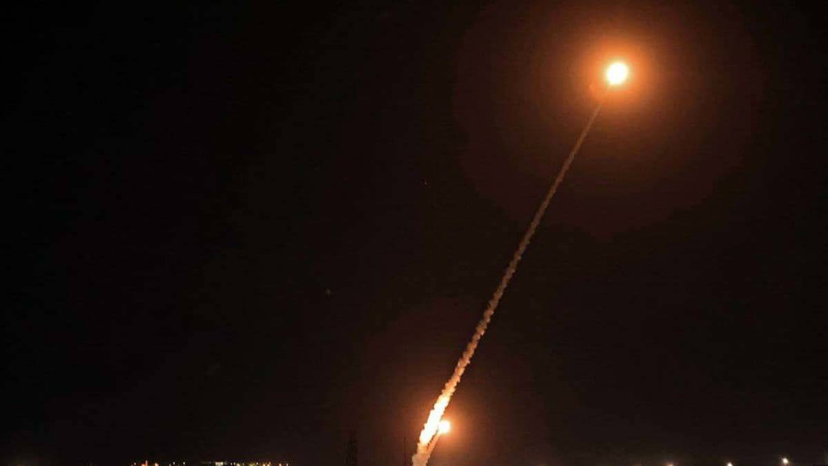 İsrail ordusu Gazze Şeridi’ne 9 bin askerle kara operasyonu başlattığını duyurdu.