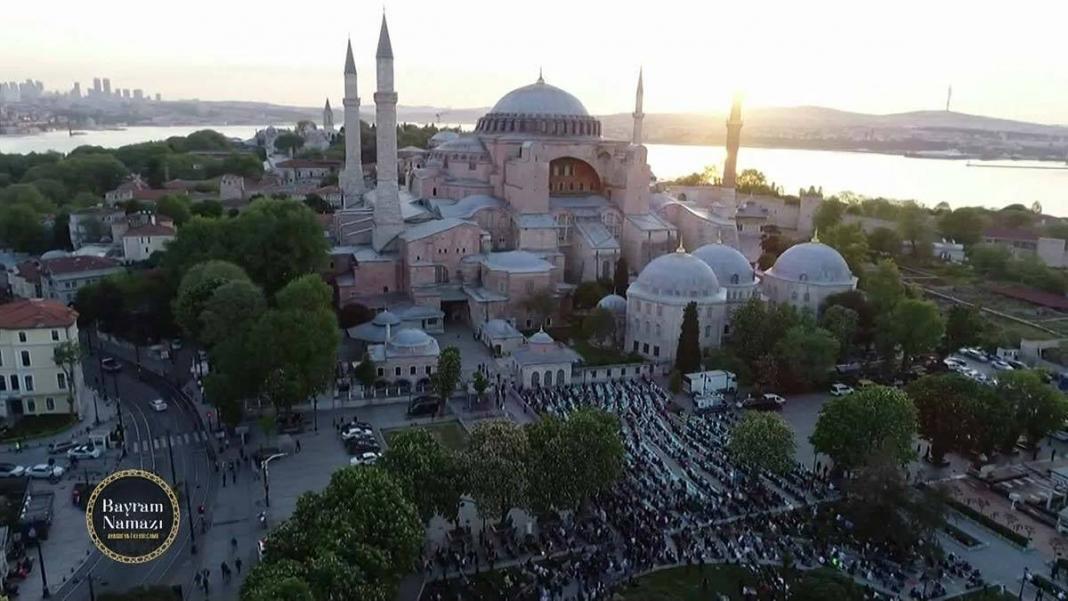 İstanbul'da Ramazan Bayram namazı kılındı