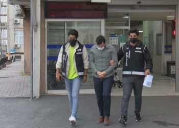 İstanbul'daki FETÖ operasyonu kamerada
