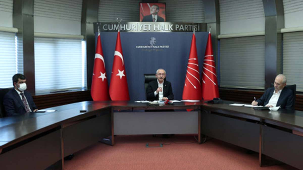 Kılıçdaroğlu emeklilerin sorunlarını dinledi