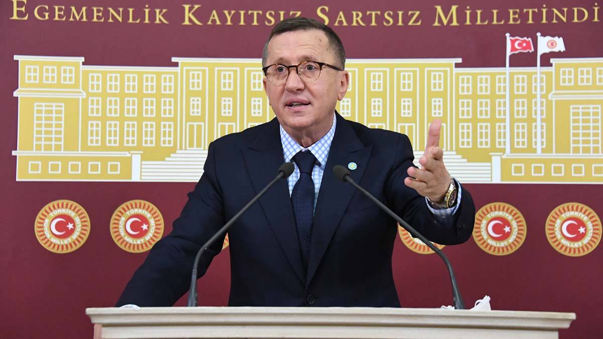 İYİ Parti TBMM Grup başkanvekili Lütfü Türkkan, "Demokrasilerde halk gerçeklere özgür basın sayesinde ulaşabilir" dedi.