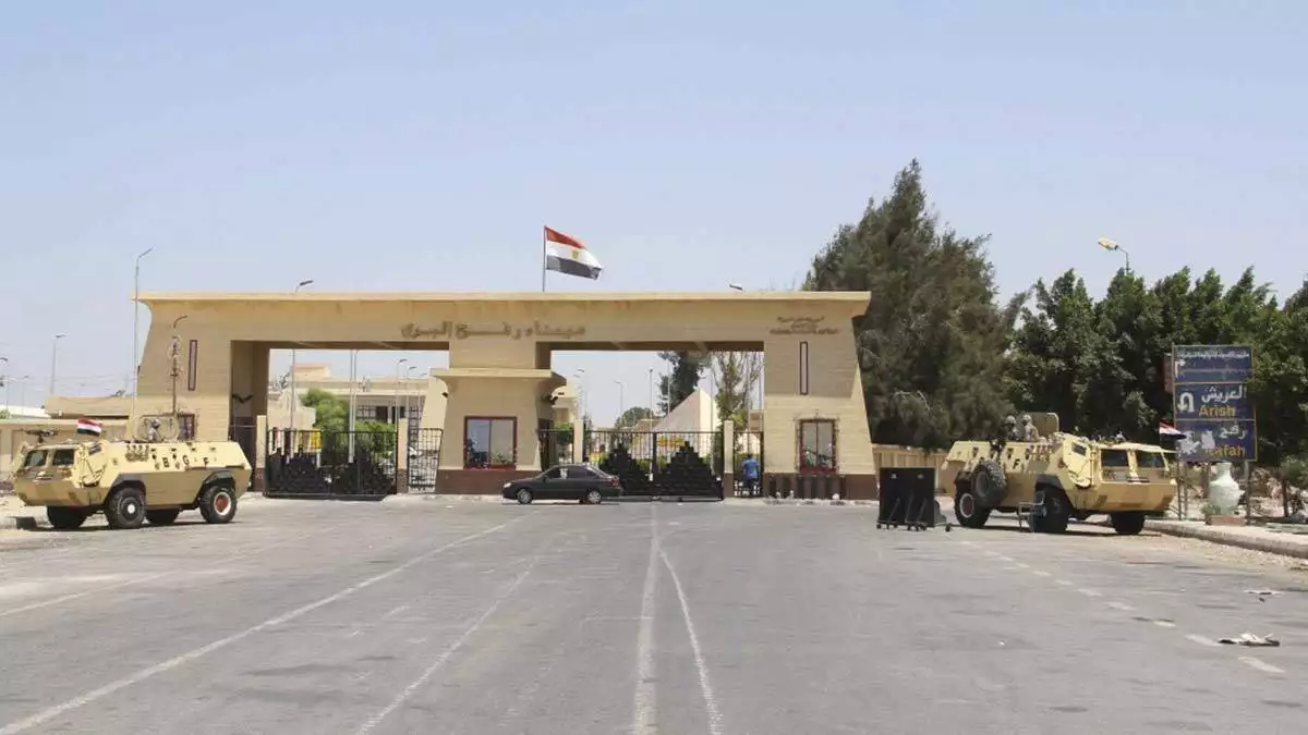 Mısır, refah sınır kapısı'nı açtı