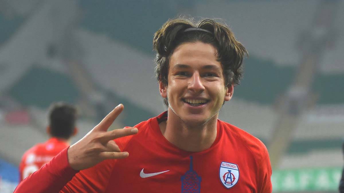 Avrupa takımlarının gözdesi Enis Destan