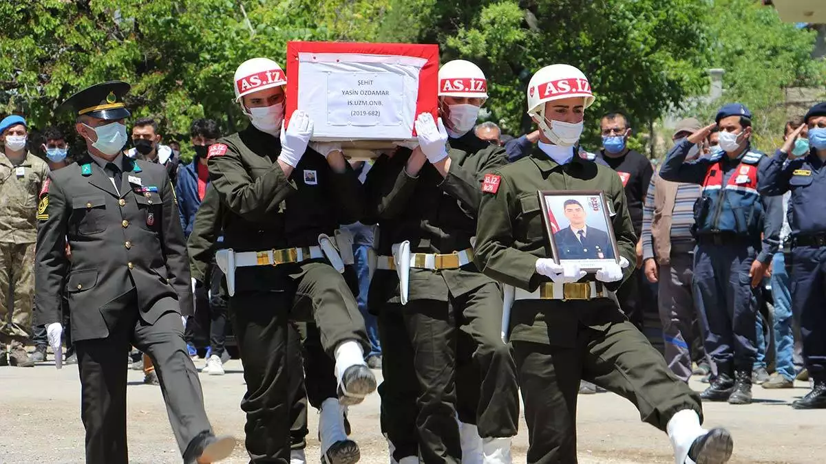 Pençe yıldırım harekatı şehidine veda