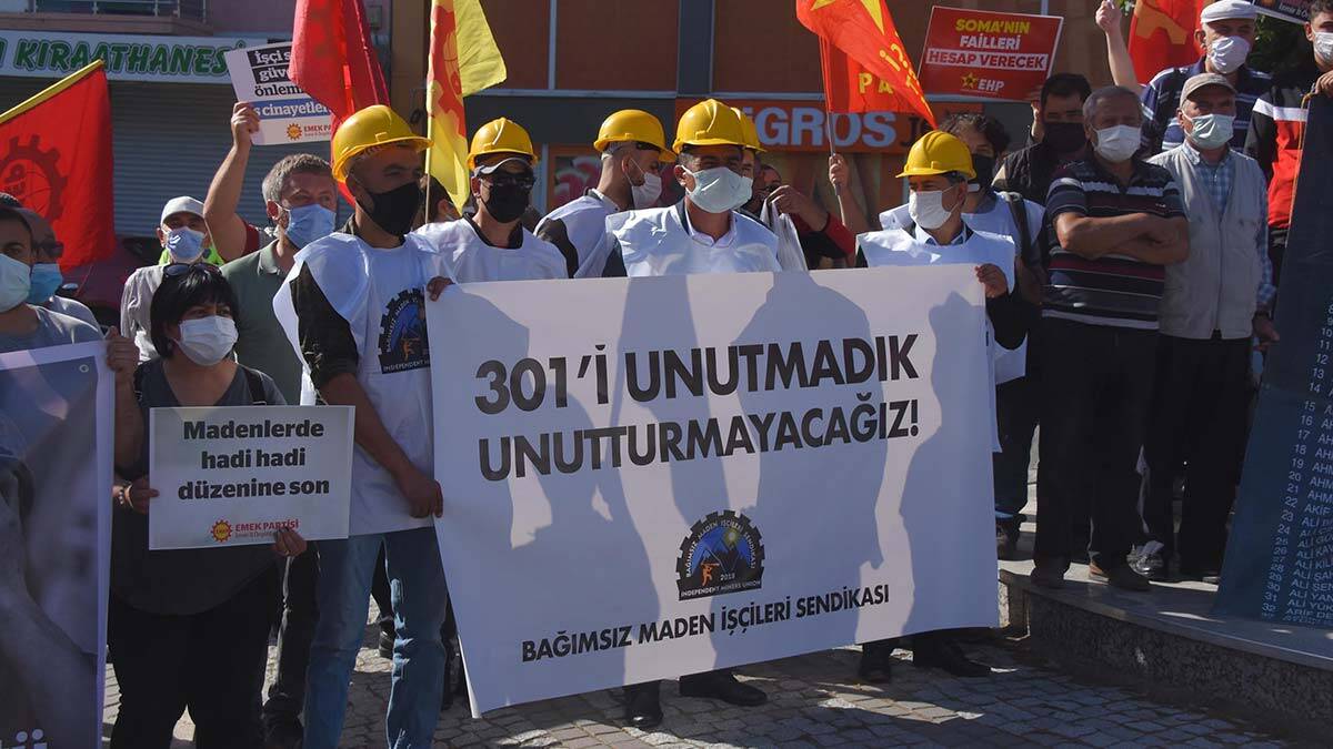 Manisa'nın Soma ilçesinde, 13 Mayıs 2014'te meydana gelen maden kazasında, 301 madenci hayatını kaybetti. Faciadan sonra başlatılan adli süreçte, aralarında Soma Kömür İşletmeleri A.Ş. Yönetim Kurulu Başkanı Can Gürkan, Genel Müdür Ramazan Doğru ile İşletme Müdürü Akın Çelik'in de aralarında bulunduğu 8 kişi tutuklandı.