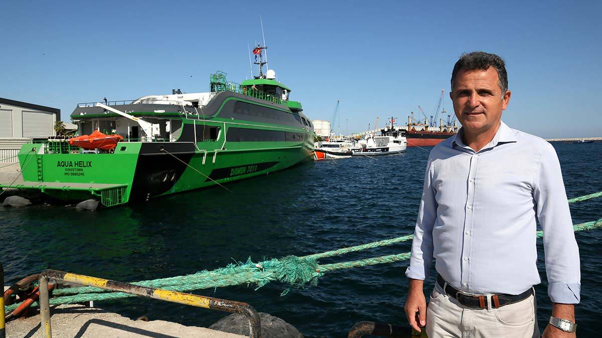 Süper lüks yatta yeni rekor 74 metre