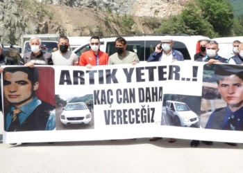 Trabzon'da kayalar tehlike oluşturuyor