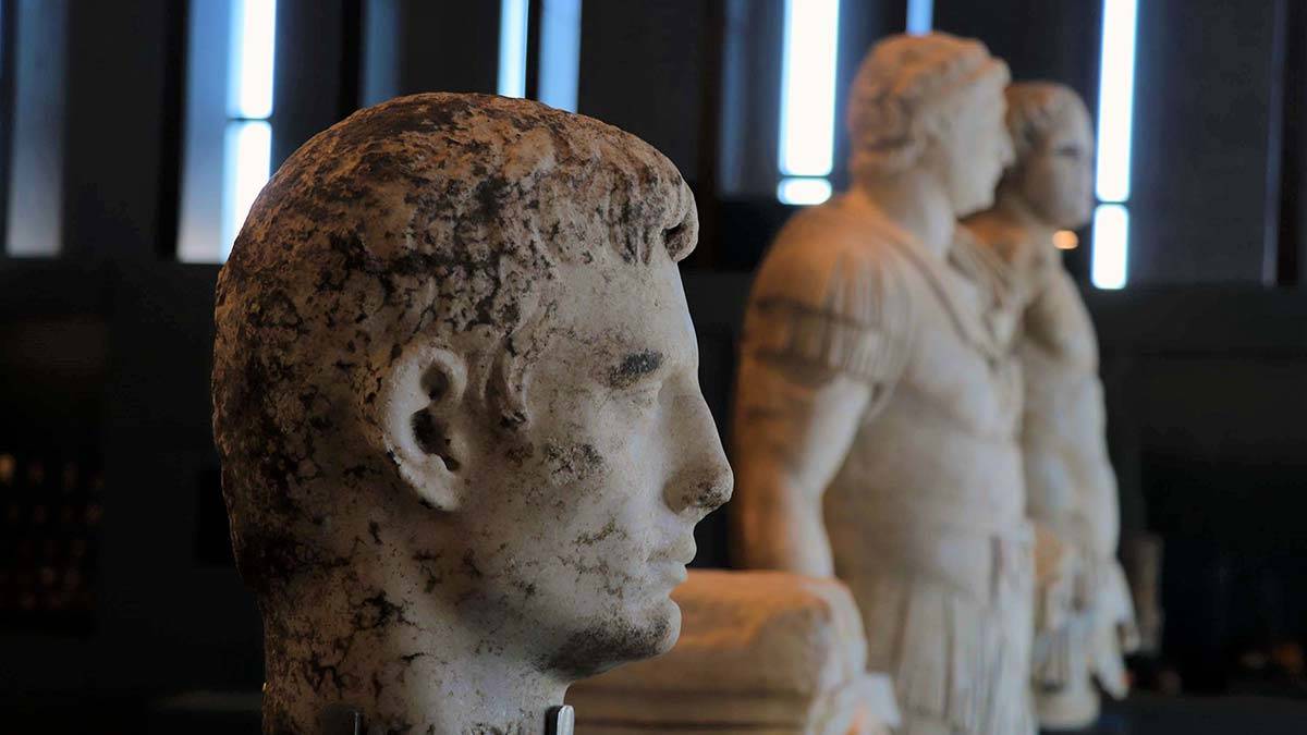 Çanakkale'de 5 bin yıllık geçmişe ışık tutan Troya Ören Yeri girişine, yaklaşık 70 milyon TL harcanarak yapılan Troya Müzesi, 18 Mart 2019 tarihinde Cumhurbaşkanı Recep Tayyip Erdoğan tarafından ziyarete açıldı.